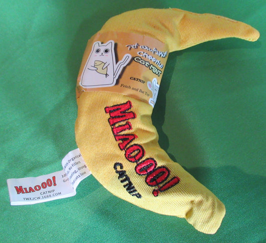 Catnip Banana cat toy